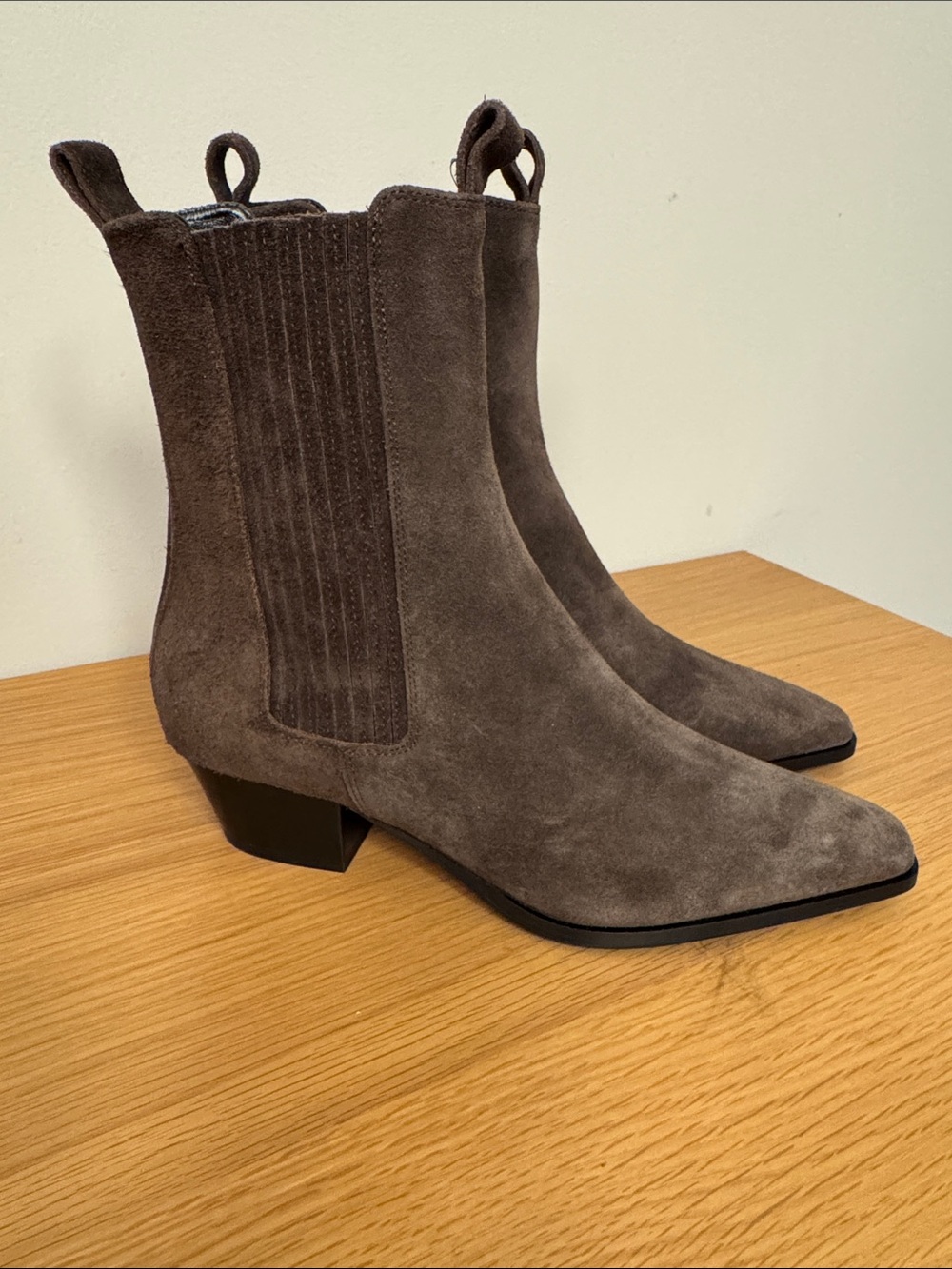 Aeyde รgata Moka Suede Ankle Boots Women's 38